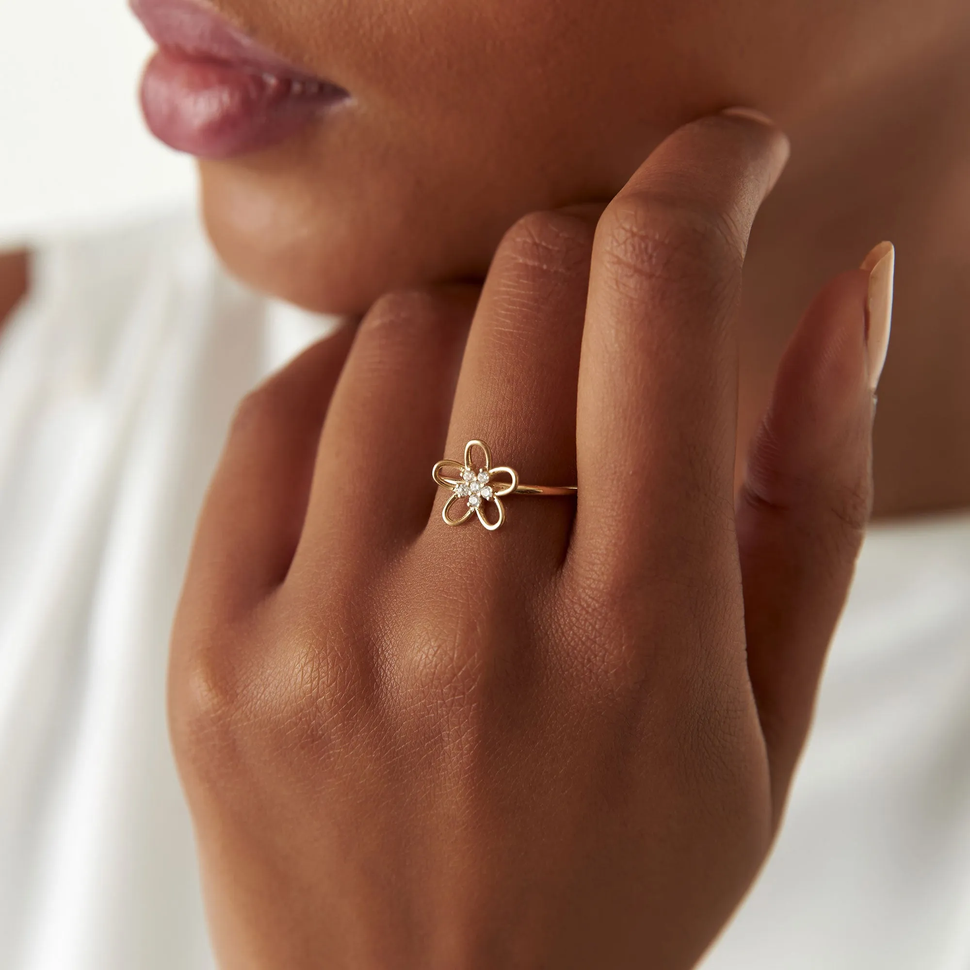 14k Diamond Flower Ring